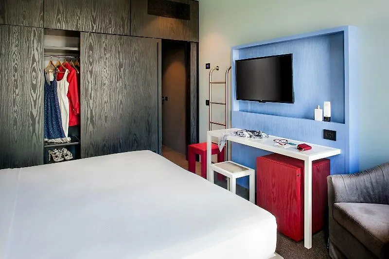 Glam Milano Hotel Milan